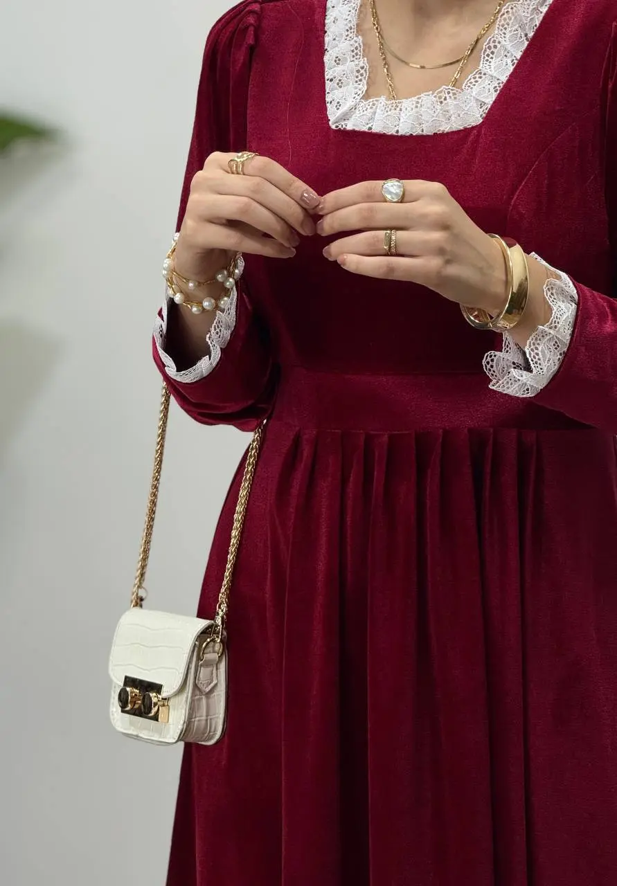 پیراهن مخمل دانتل یلدا